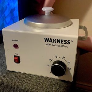 Come with wax beeds, wax strips, wooden sticks, before wax and after wax set